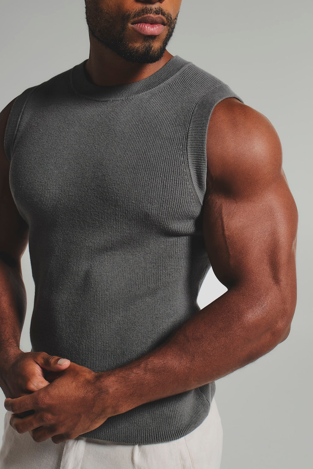 Knitted Vest in Olive