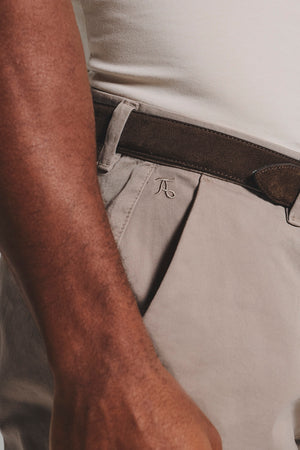 Muscle Fit Chino Shorts - Shorter Length in Mushroom