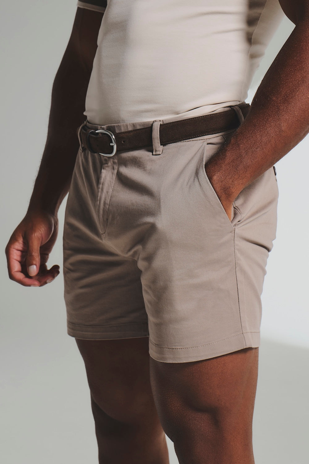 Muscle Fit Chino Shorts - Shorter Length in Mushroom