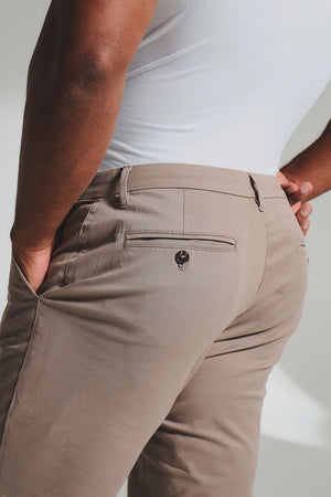 Muscle Fit Cotton Stretch Chino Trouser in Mushroom