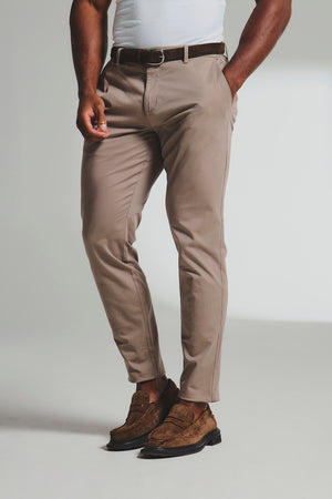 Muscle Fit Cotton Stretch Chino Trouser in Mushroom