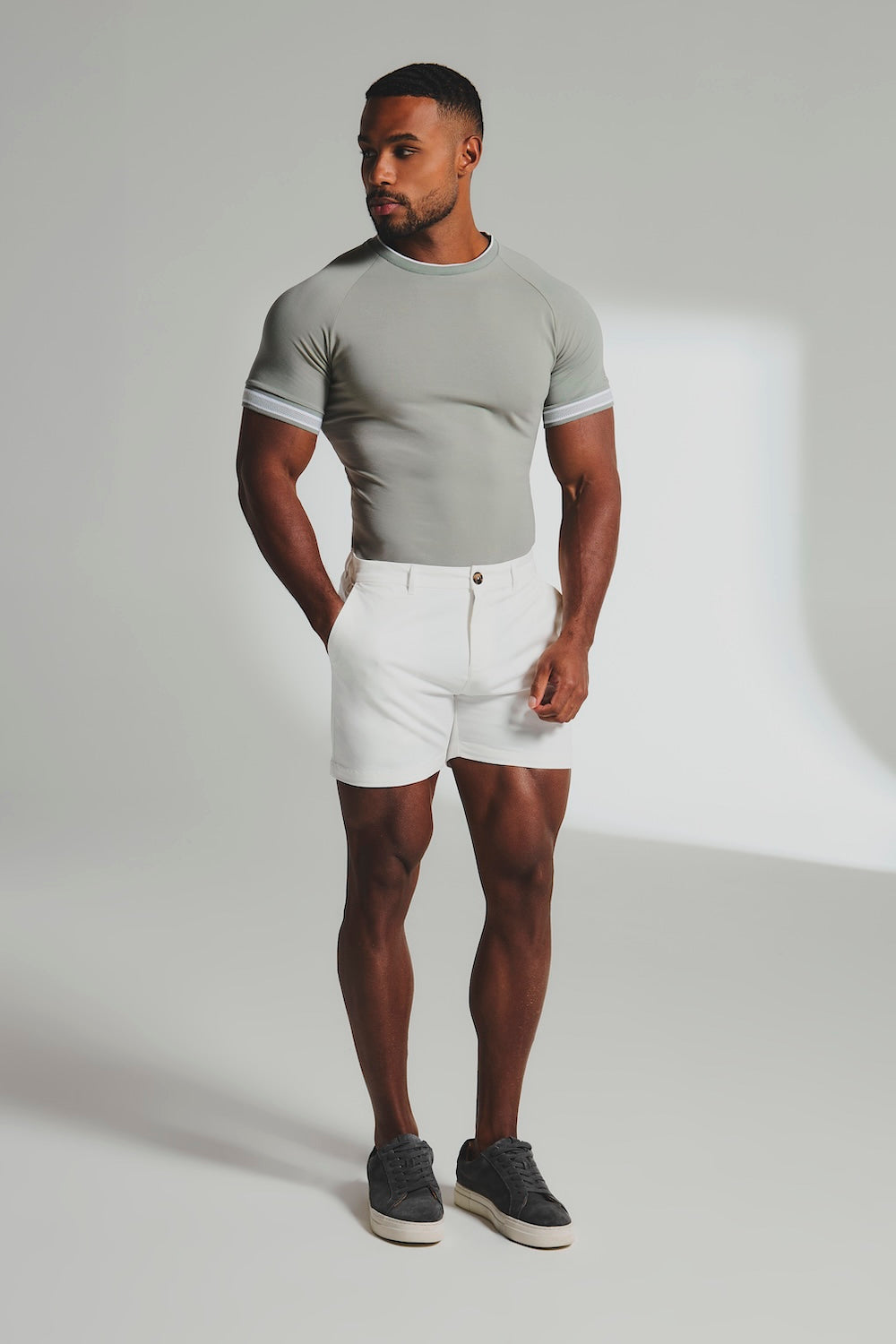 Muscle Fit Chino Shorts - Shorter Length in Chalk