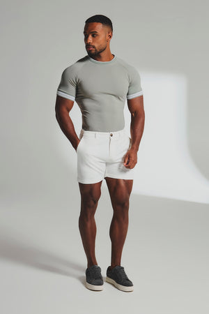 Muscle Fit Chino Shorts - Shorter Length in Chalk
