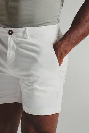 Muscle Fit Chino Shorts - Shorter Length in Chalk
