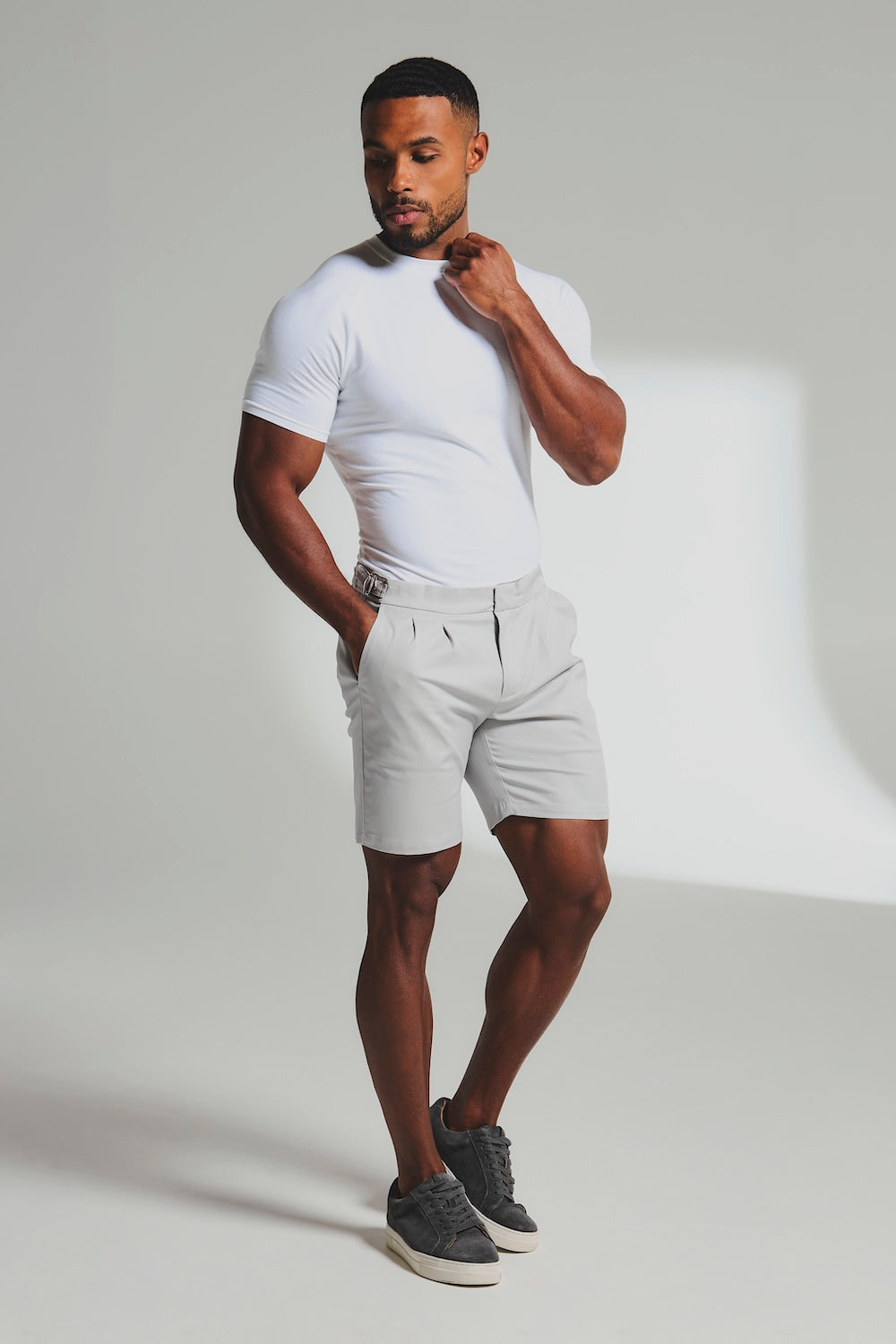 Smart Pleated Cotton Side Adjust Shorts in Pale Grey