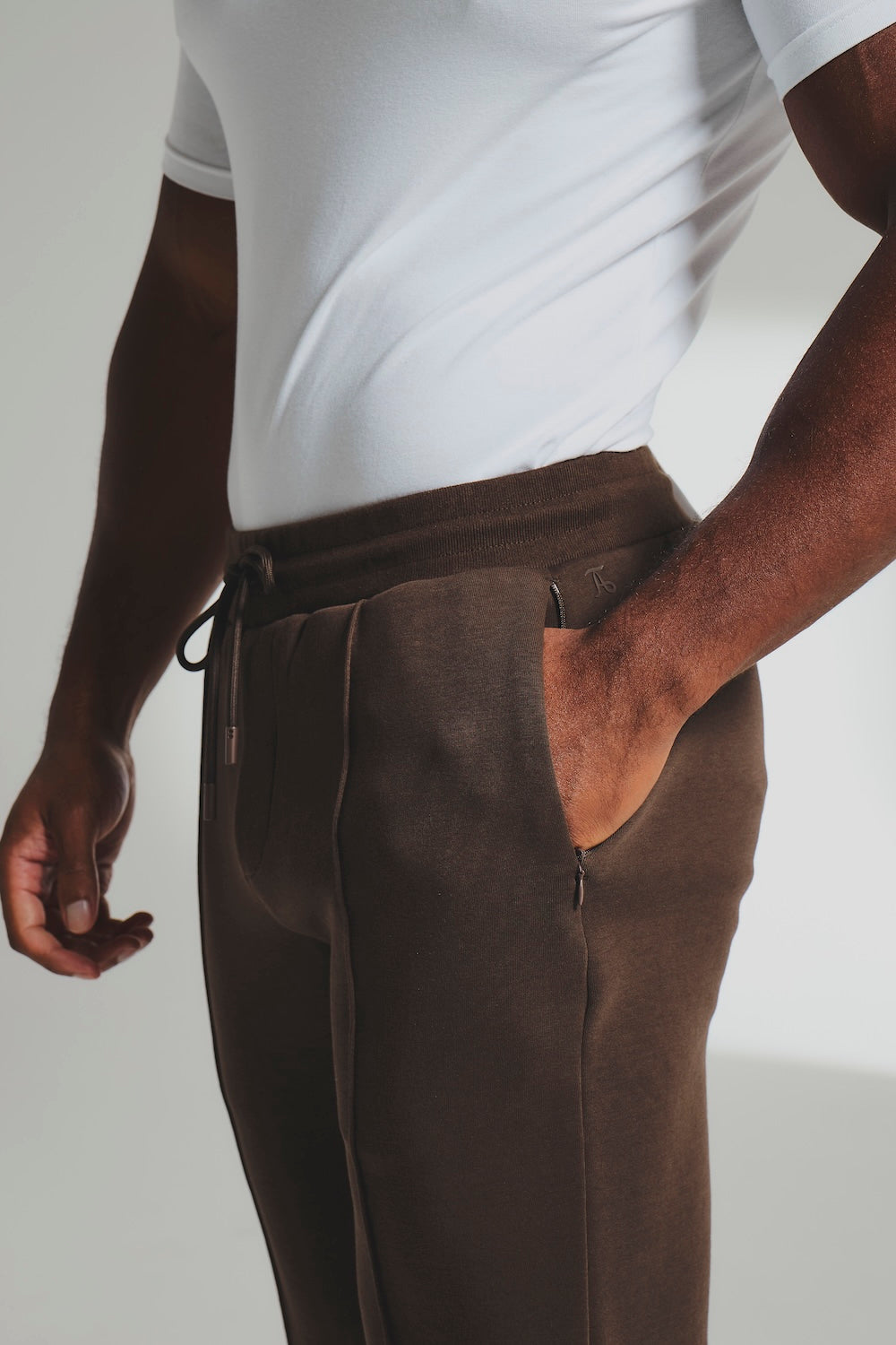 Luxe Sweat Smart Joggers in Chocolate