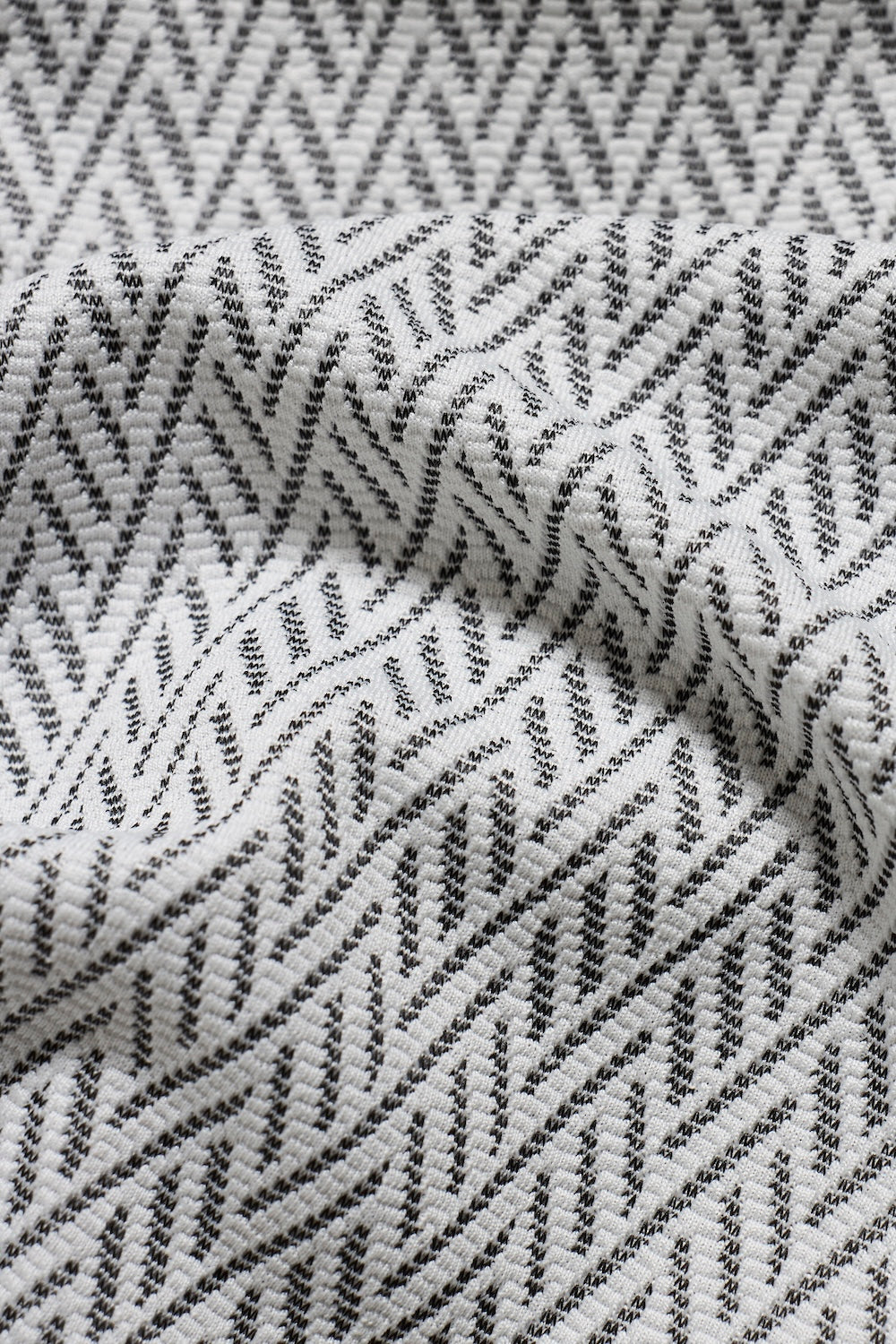 Textured Geo Cuban Collar Shirt in White and Black