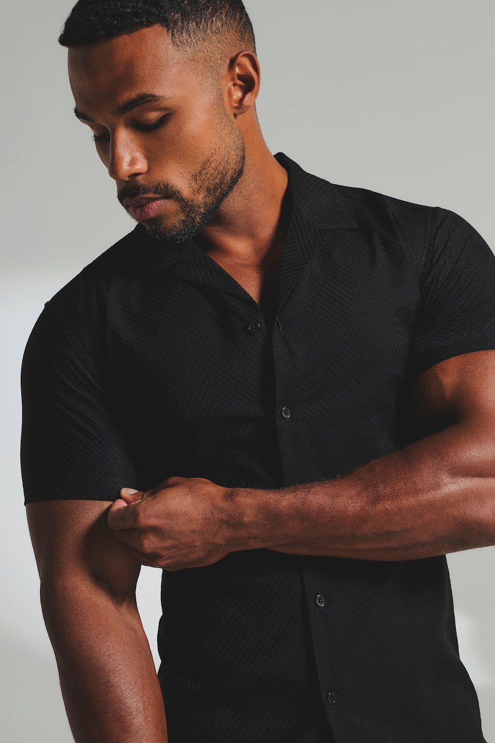 Woven Textured Cuban Collar Shirt in Black