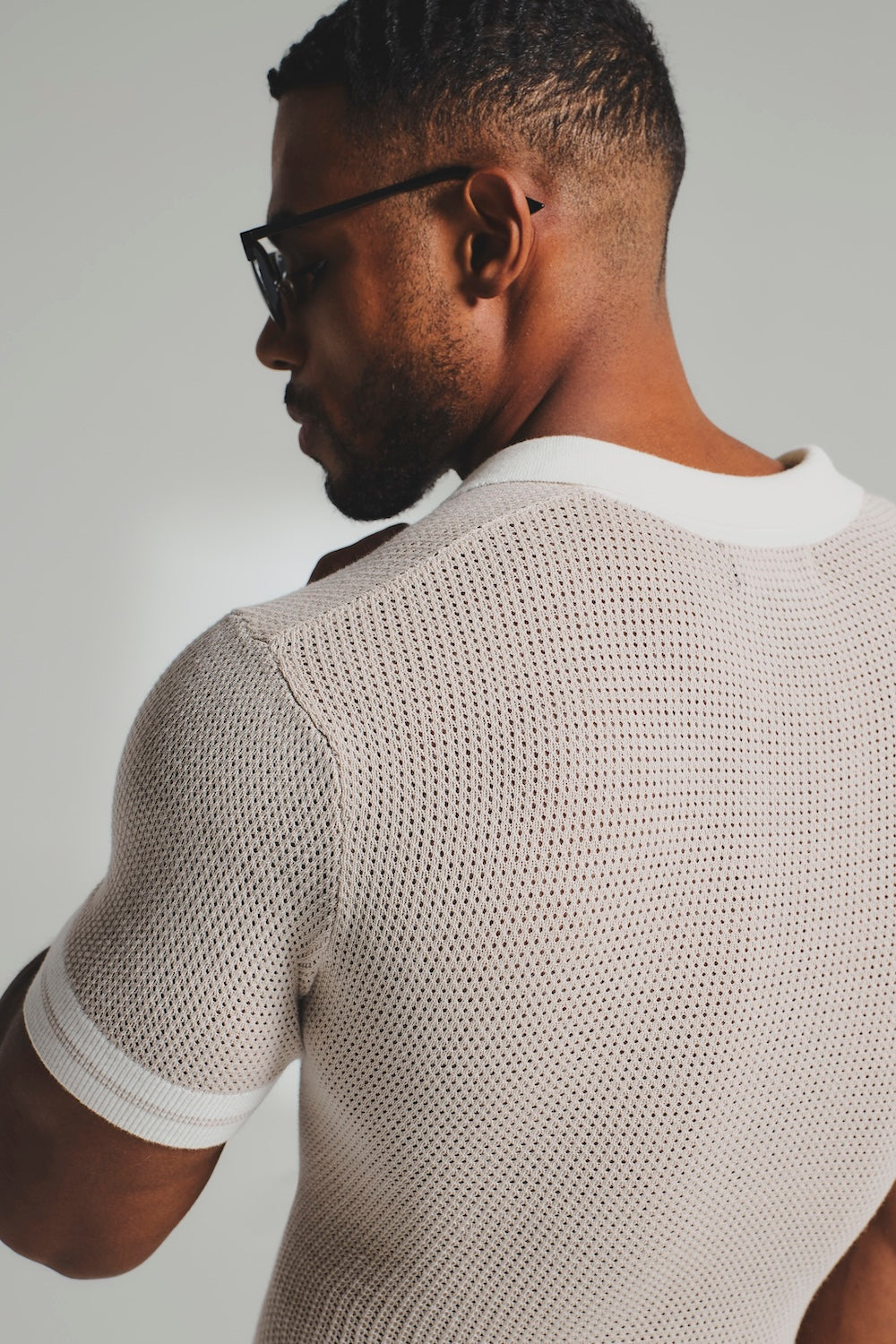 Colour Block Tipped Knitted Open Collar Polo in Neutral