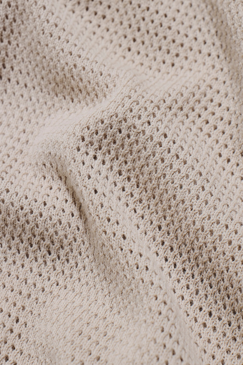 Colour Block Tipped Knitted Open Collar Polo in Neutral