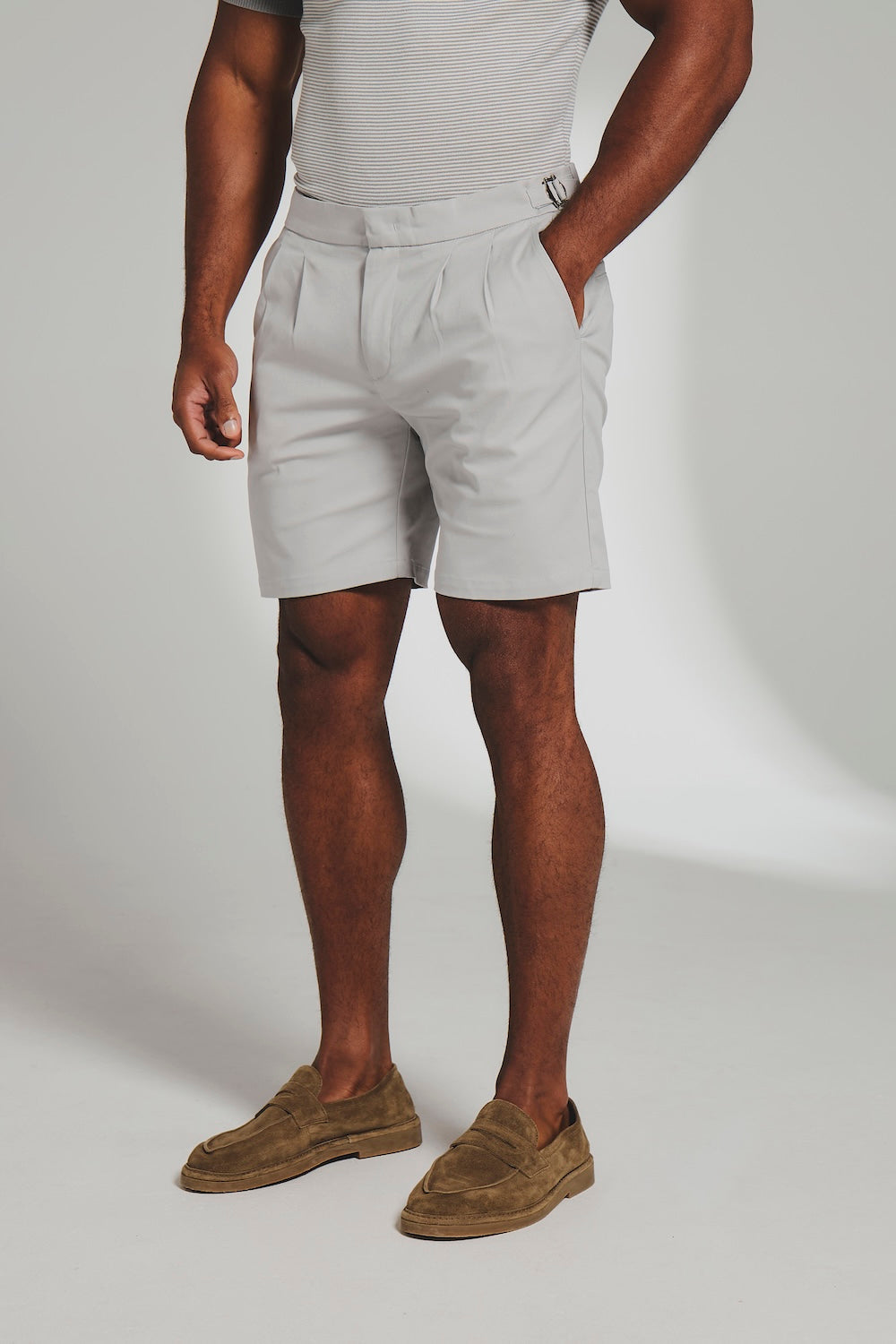 Smart Pleated Cotton Side Adjust Shorts in Pale Grey