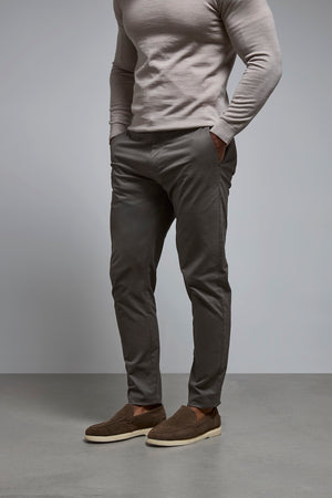 Smart Chino Side Adjuster Trousers in Mocha