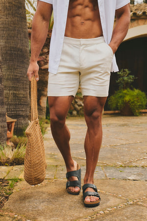 Stretch Linen Blend Pleat Side Adjuster Shorts in Chalk
