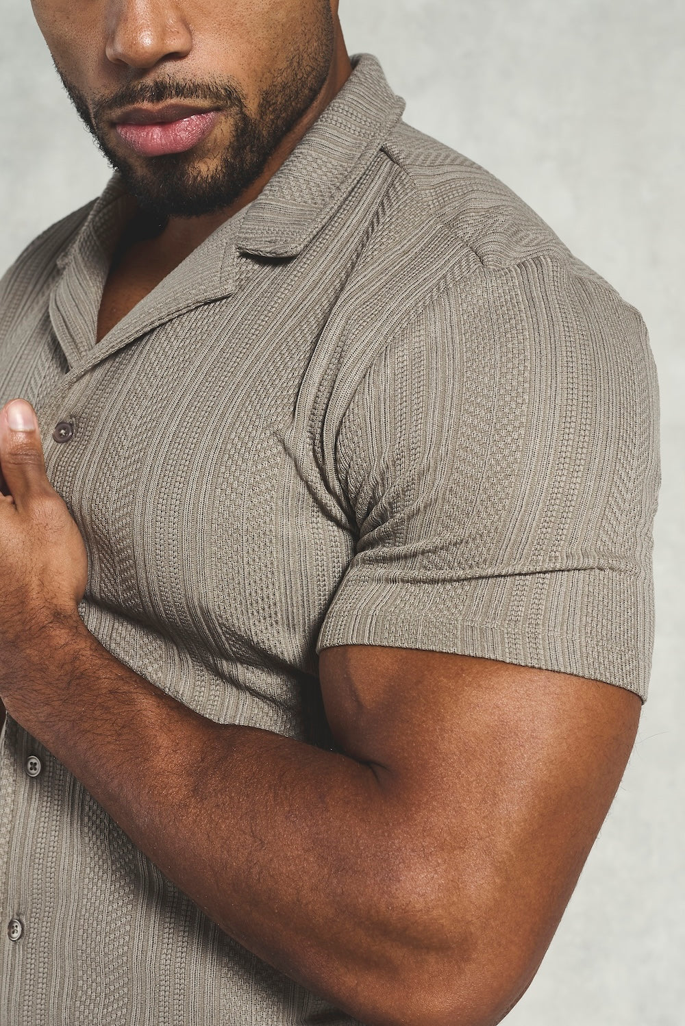 Stripe Patterned Cuban Collar Shirt in Dark Putty