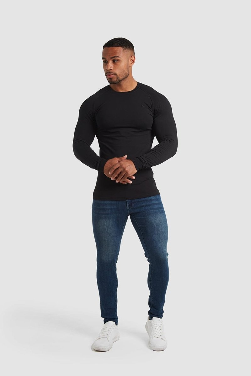 Muscle Fit T-Shirt in Black - TAILORED ATHLETE - ROW