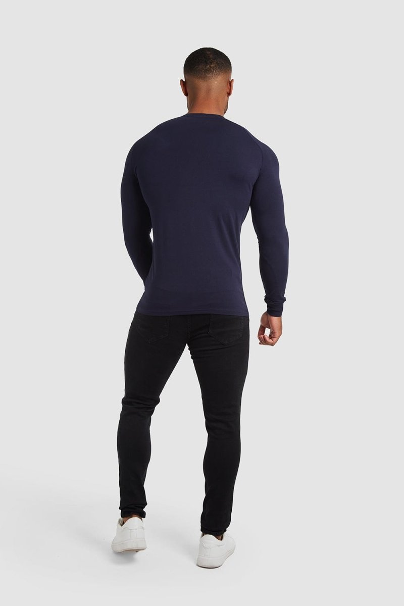 Muscle Fit T-Shirt in Navy - TAILORED ATHLETE - ROW