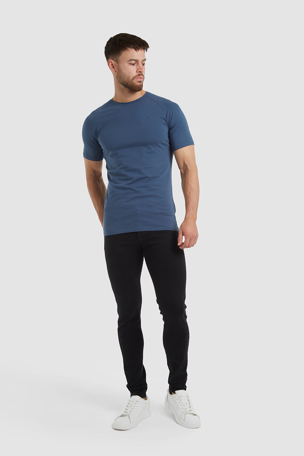 Muscle Fit T-Shirt in Oil - TAILORED ATHLETE - ROW