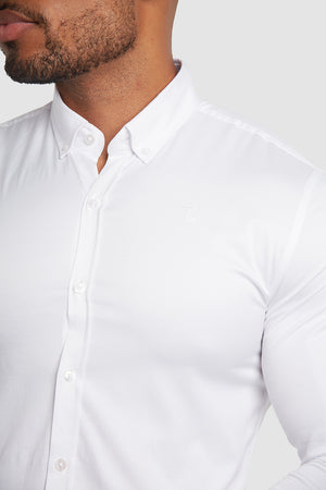 Muscle Fit Signature Shirt 2.0 in White - TAILORED ATHLETE - ROW