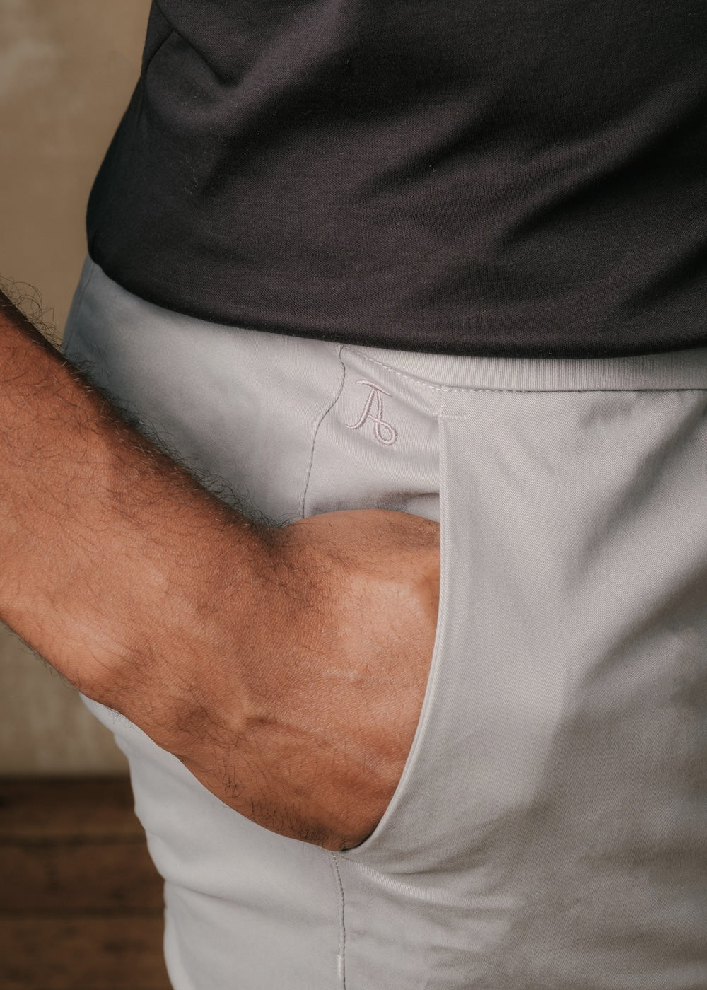 Muscle Fit Cotton Stretch Chino Trouser in Pale Grey