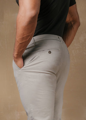 Muscle Fit Cotton Stretch Chino Trouser in Pale Grey