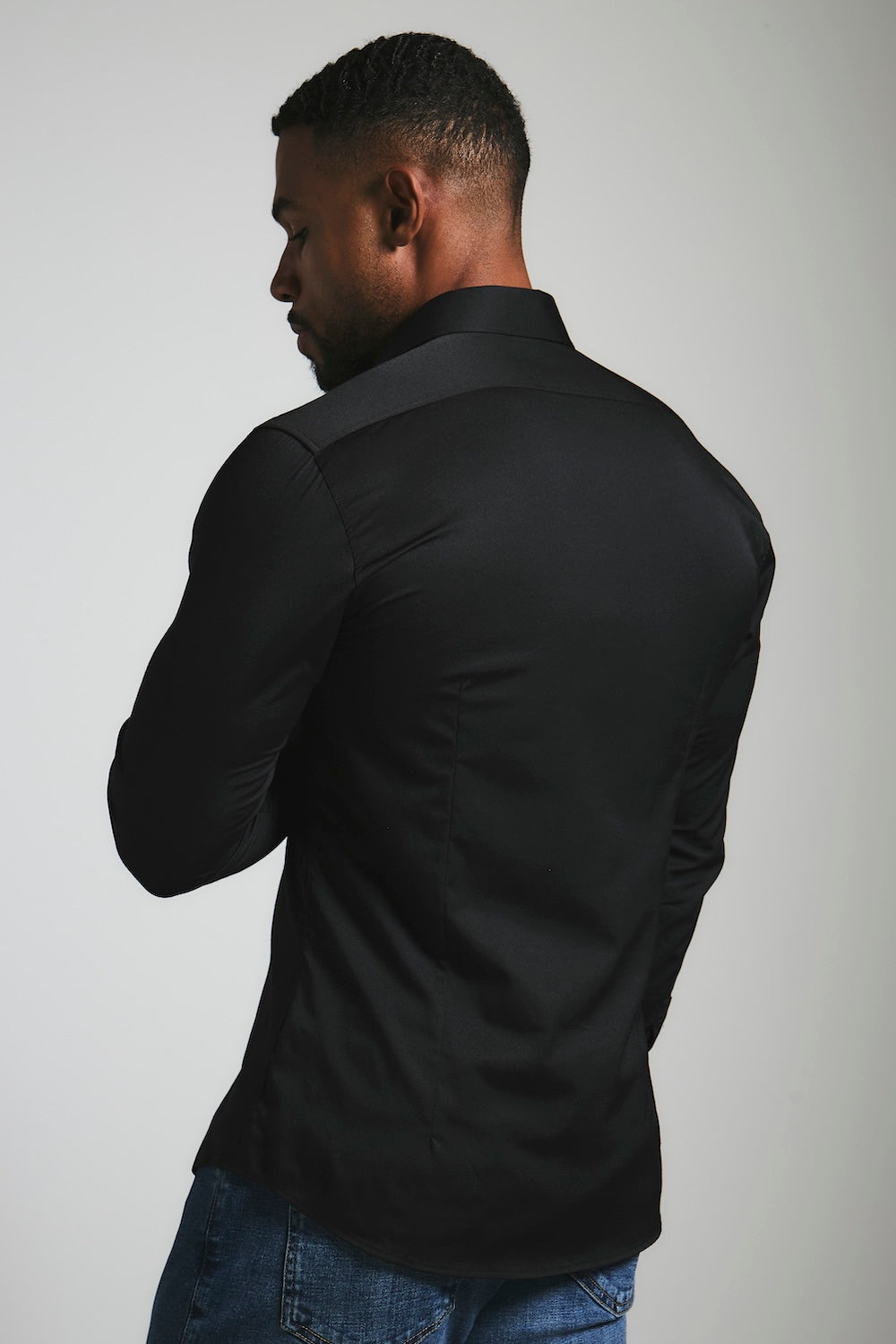 Muscle Fit Signature Shirt 2.0 in Black