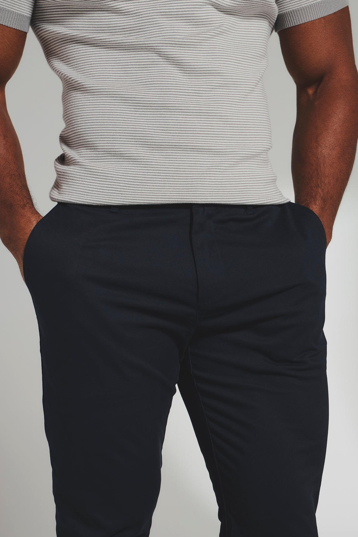Muscle Fit Cotton Stretch Chino Trouser in Navy