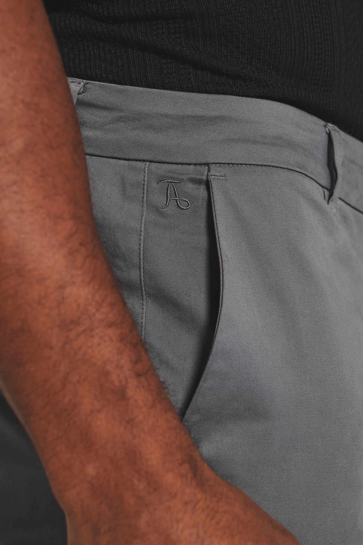 Muscle Fit Cotton Stretch Chino Trouser in Dark Grey
