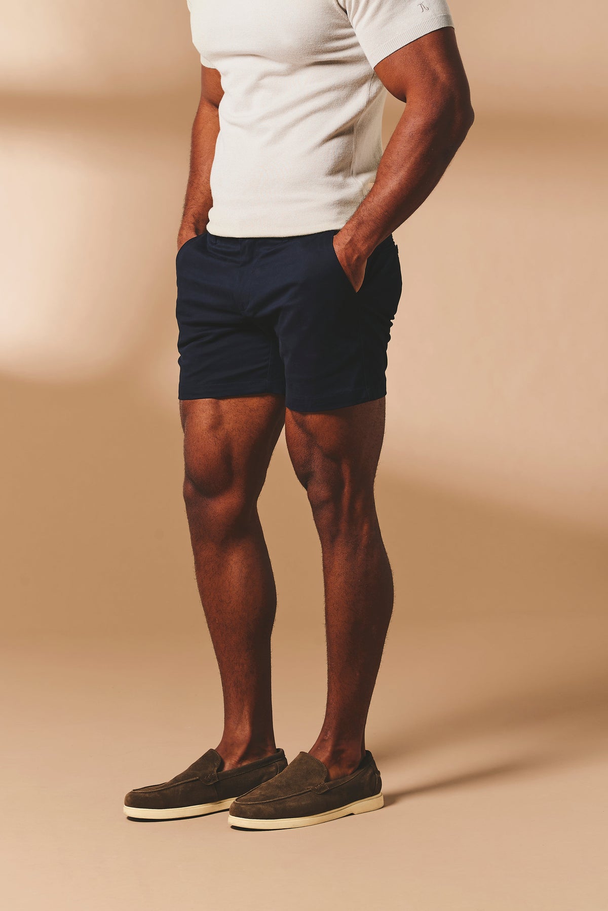 Muscle Fit Stretch Chino Shorts - Shorter Length in Navy