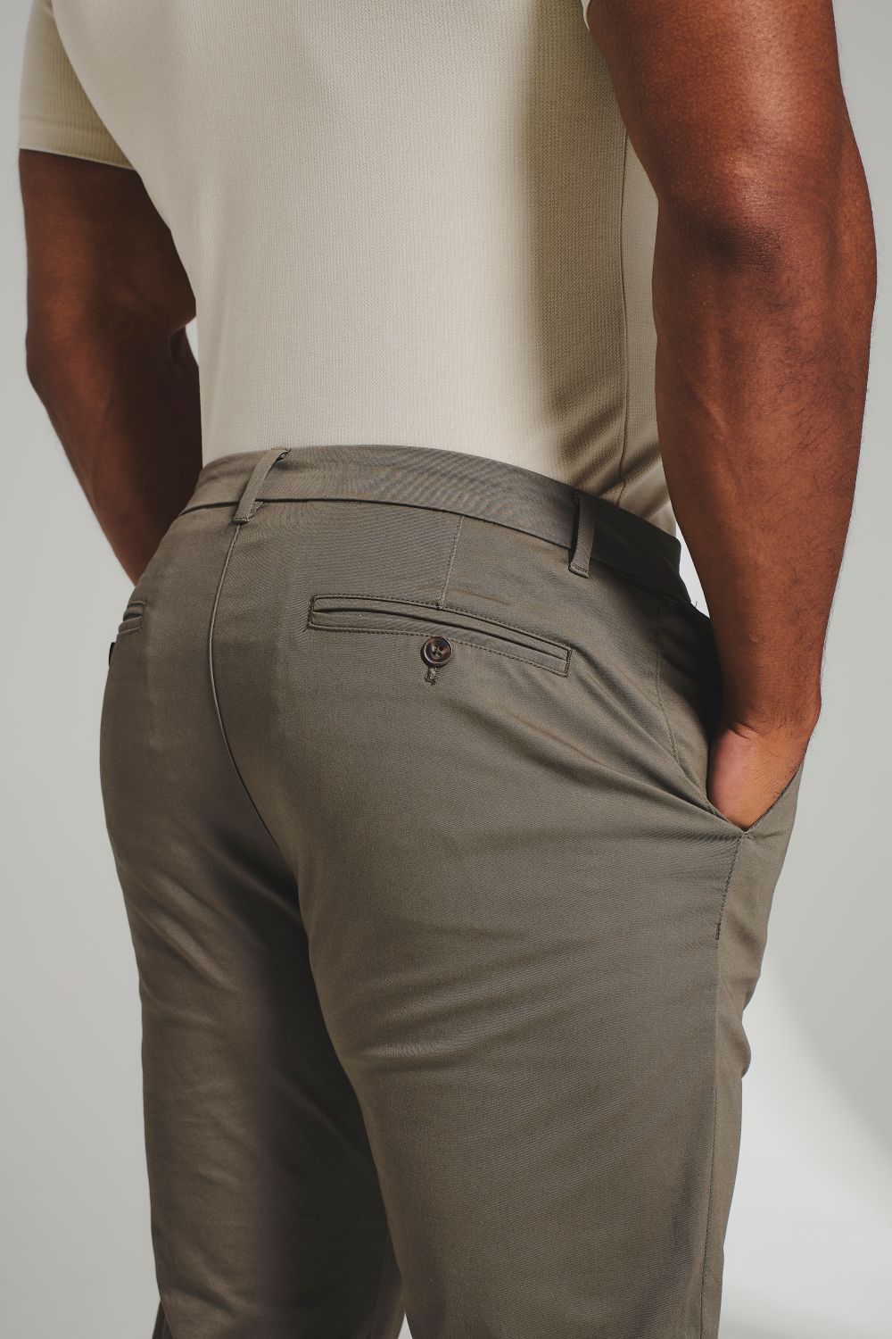 Muscle Fit Cotton Stretch Chino Trouser in Khaki