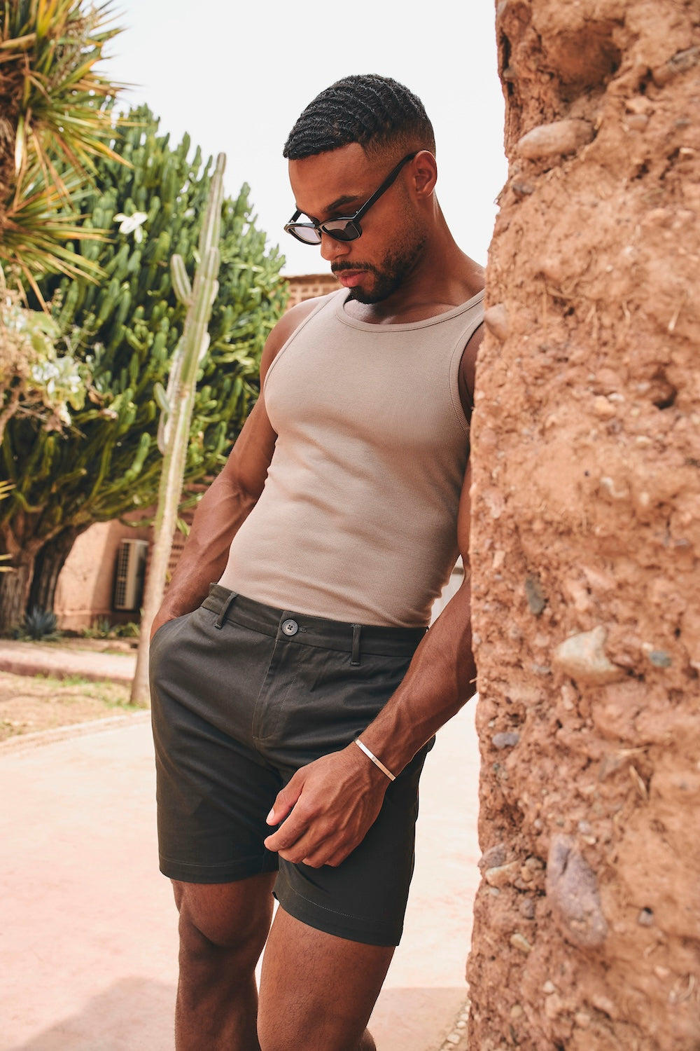 Muscle Fit Chino Shorts in Dark Khaki