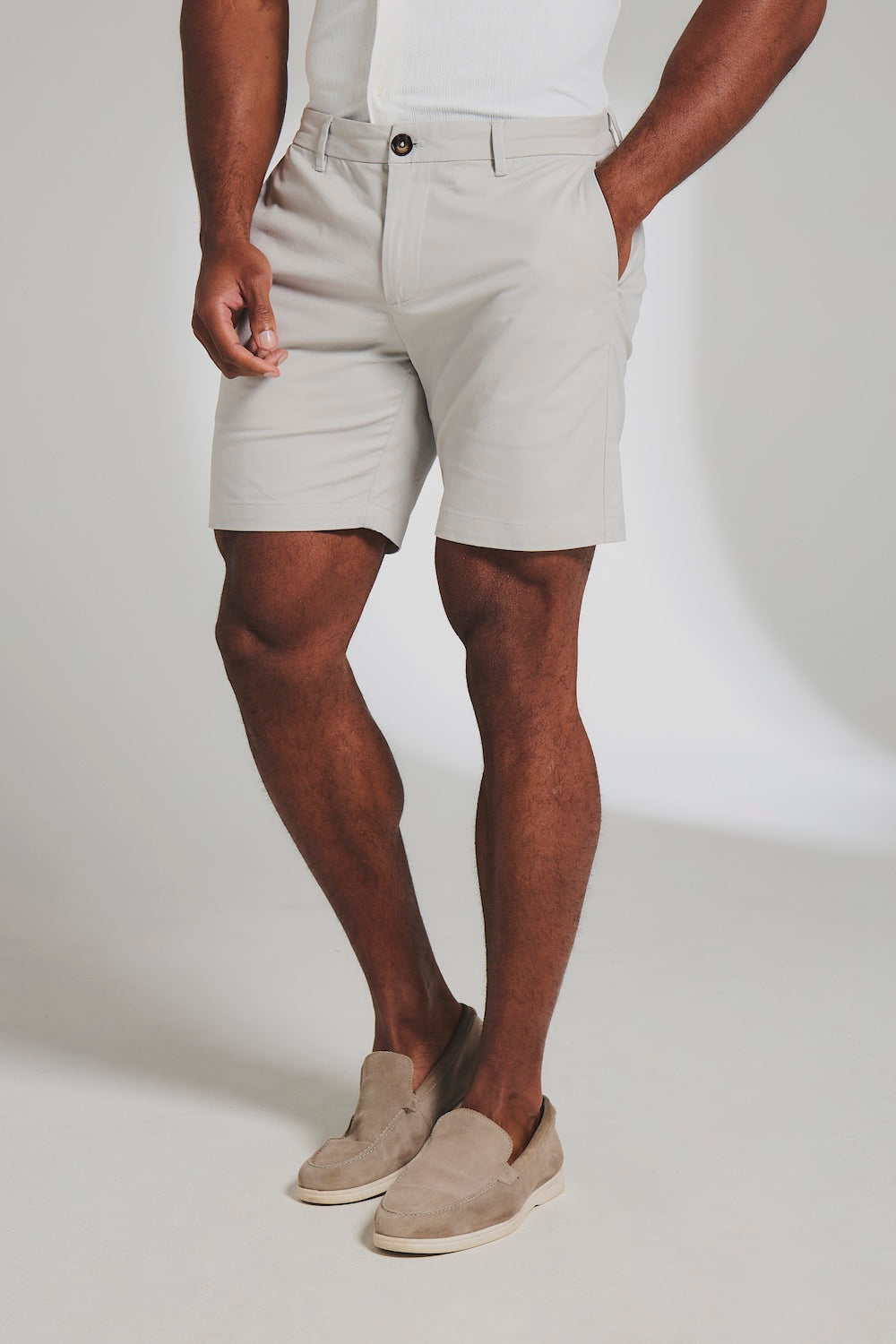 Muscle Fit Chino Shorts in Dove Grey