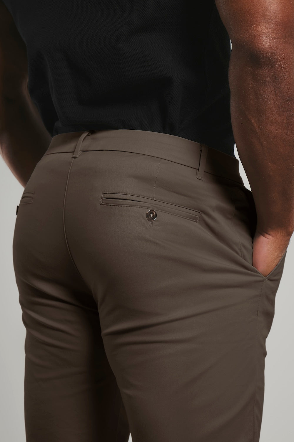 Muscle Fit Cotton Stretch Chino Trousers in Dark Taupe