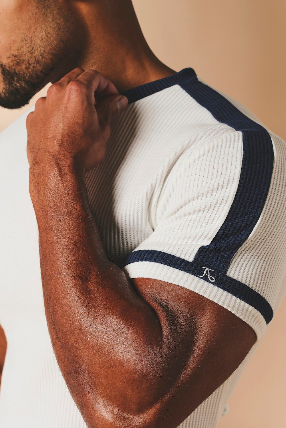 Textured Colour Blocked T-Shirt in White and Navy