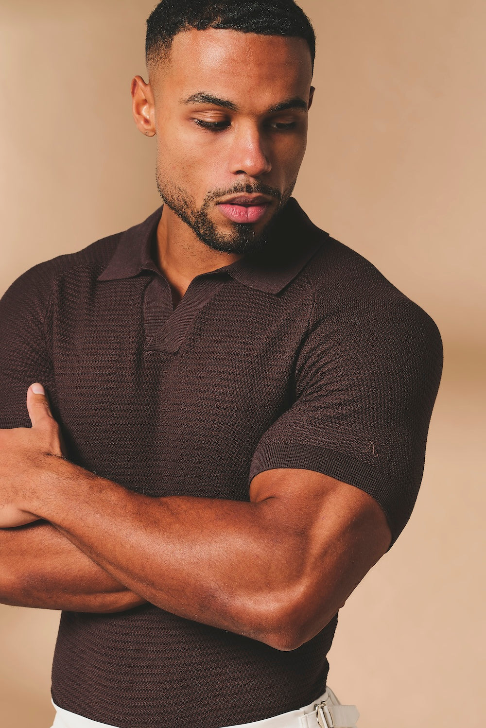 Textured Knitted Open Collar Polo Shirt in Chocolate