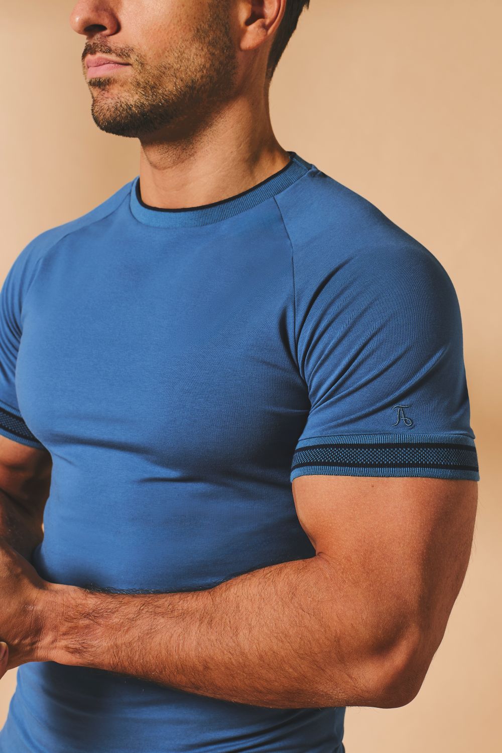 Tipped Fashion Fit T-Shirt in Airforce and Navy