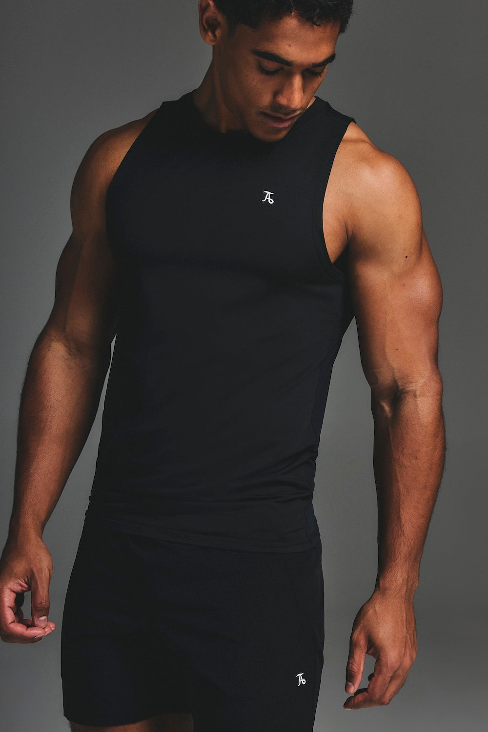 Training Vest in Black