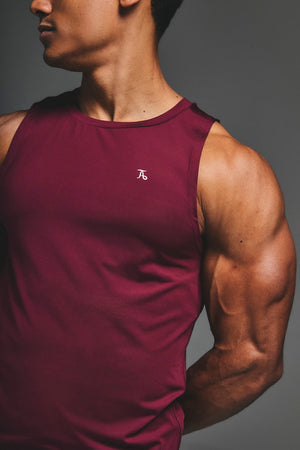 Training Vest in Burgundy