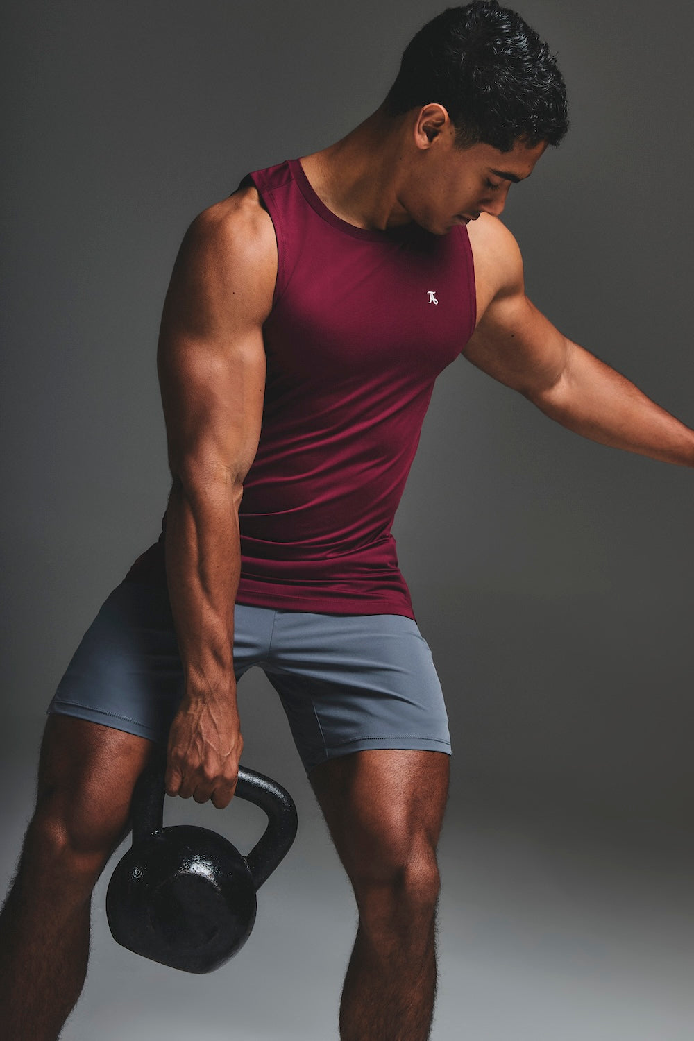 Training Vest in Burgundy