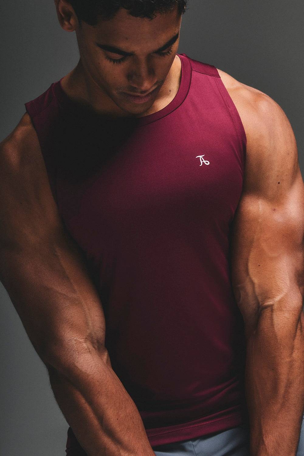 Training Vest in Burgundy