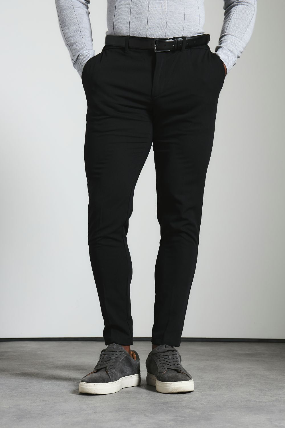 Muscle Fit Essential Trousers in Black