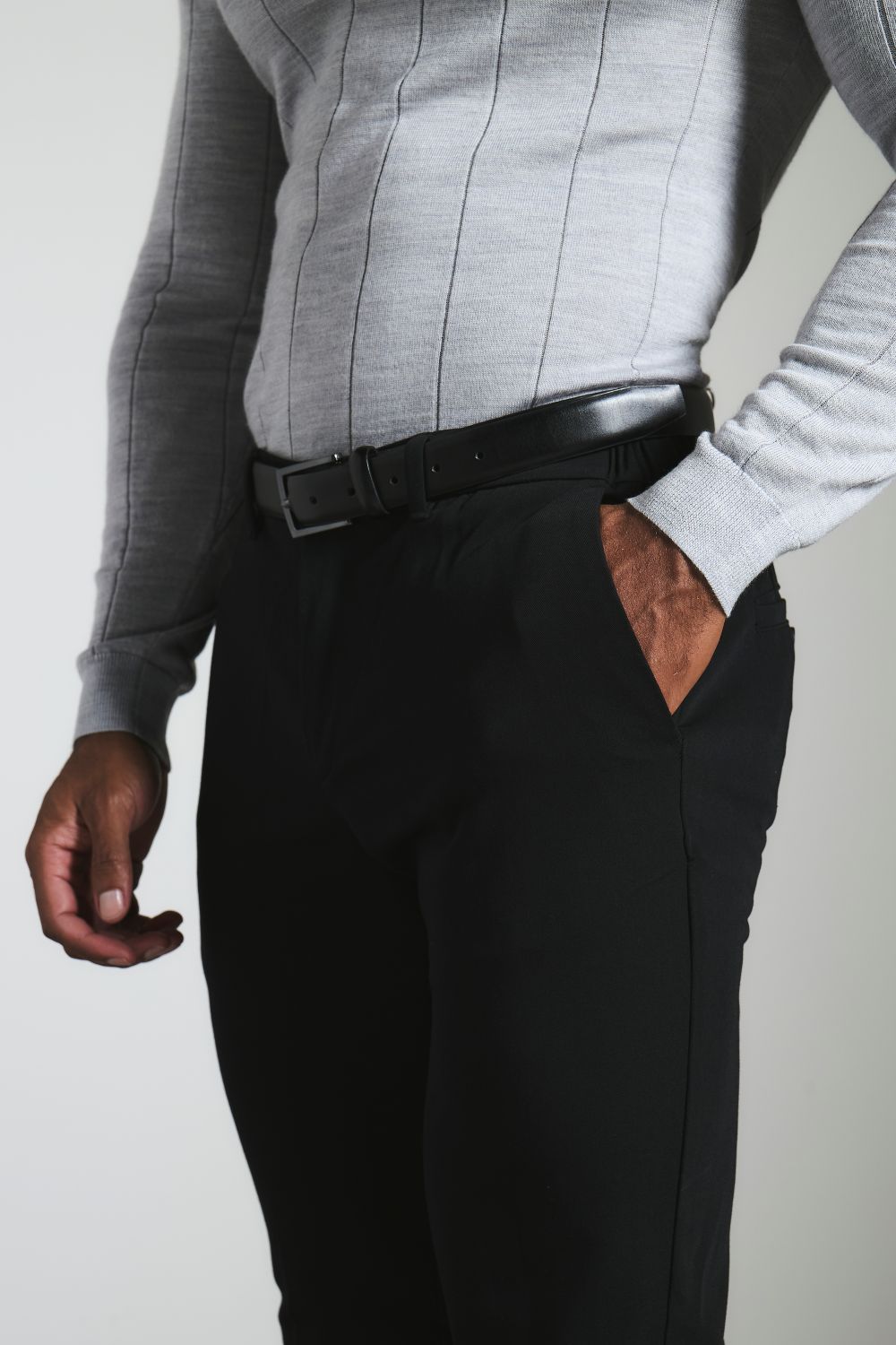 Muscle Fit Essential Trousers in Black