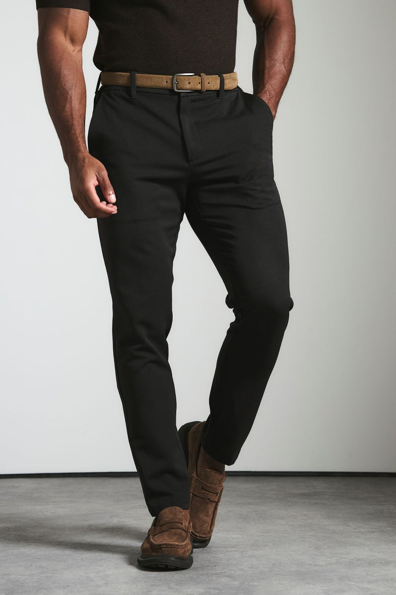 Muscle Fit Essential Trouser in Dark Chocolate