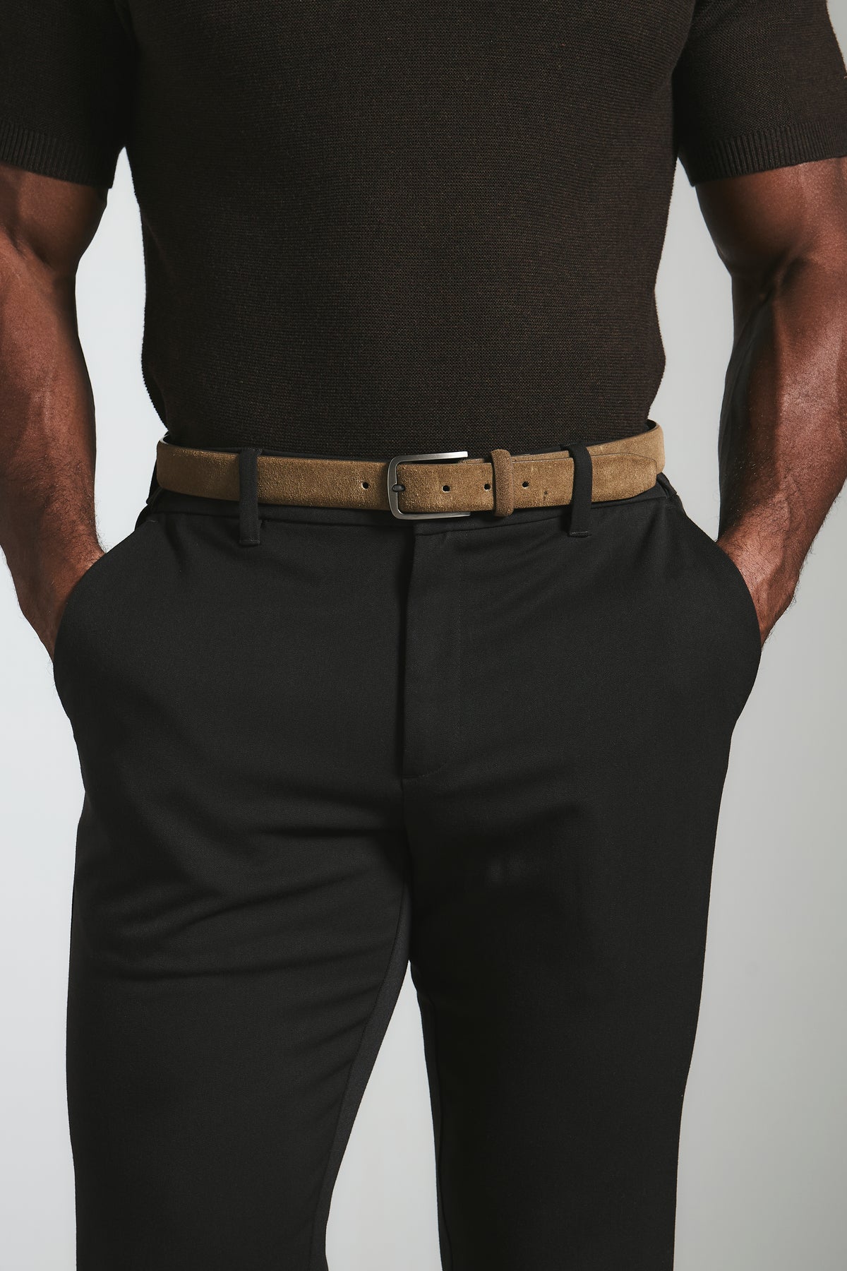 Muscle Fit Essential Trouser in Dark Chocolate
