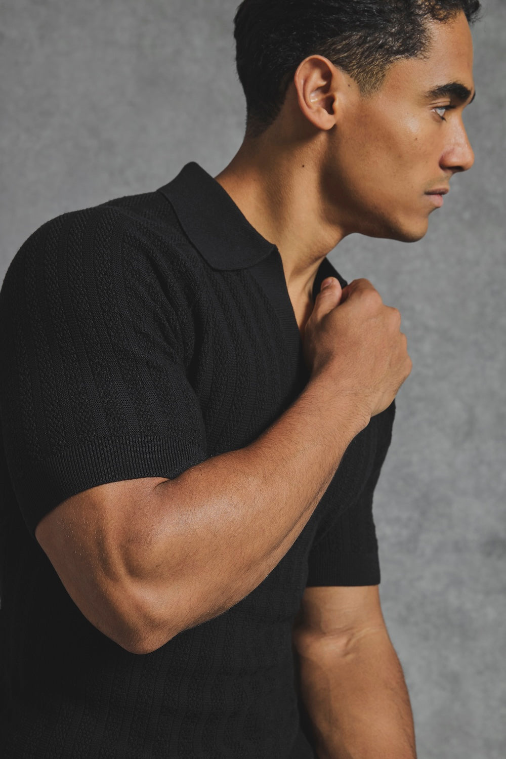 Vertical Stripe Knitted Open Collar Polo Shirt in Black