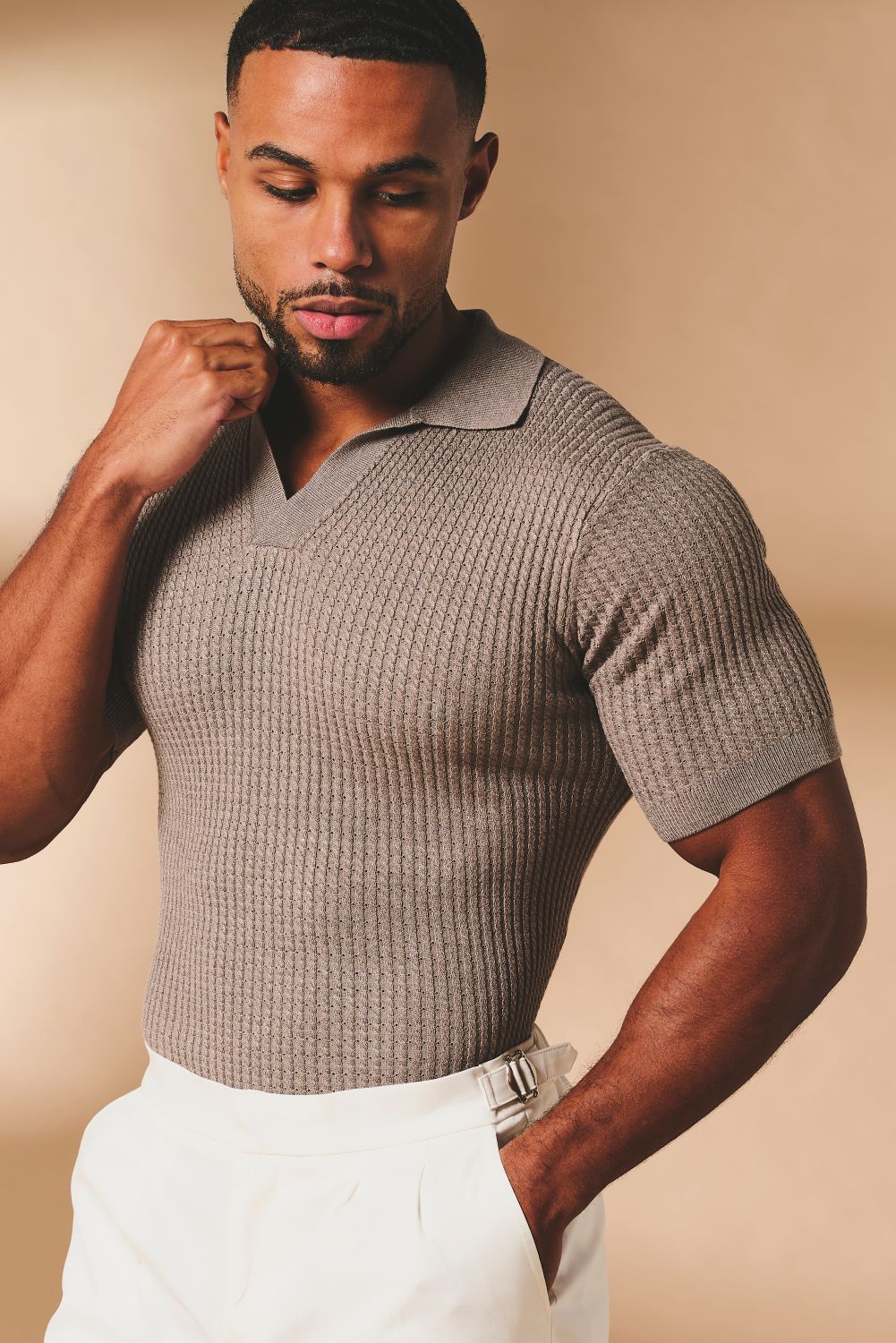 Fine Cable Knitted Open Collar Polo Shirt in Mocha Marl