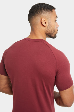 Muscle Fit V-Neck in Burgundy - TAILORED ATHLETE - ROW