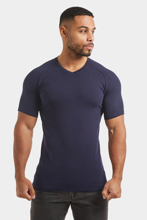 Muscle Fit V-Neck in True Navy - TAILORED ATHLETE - ROW