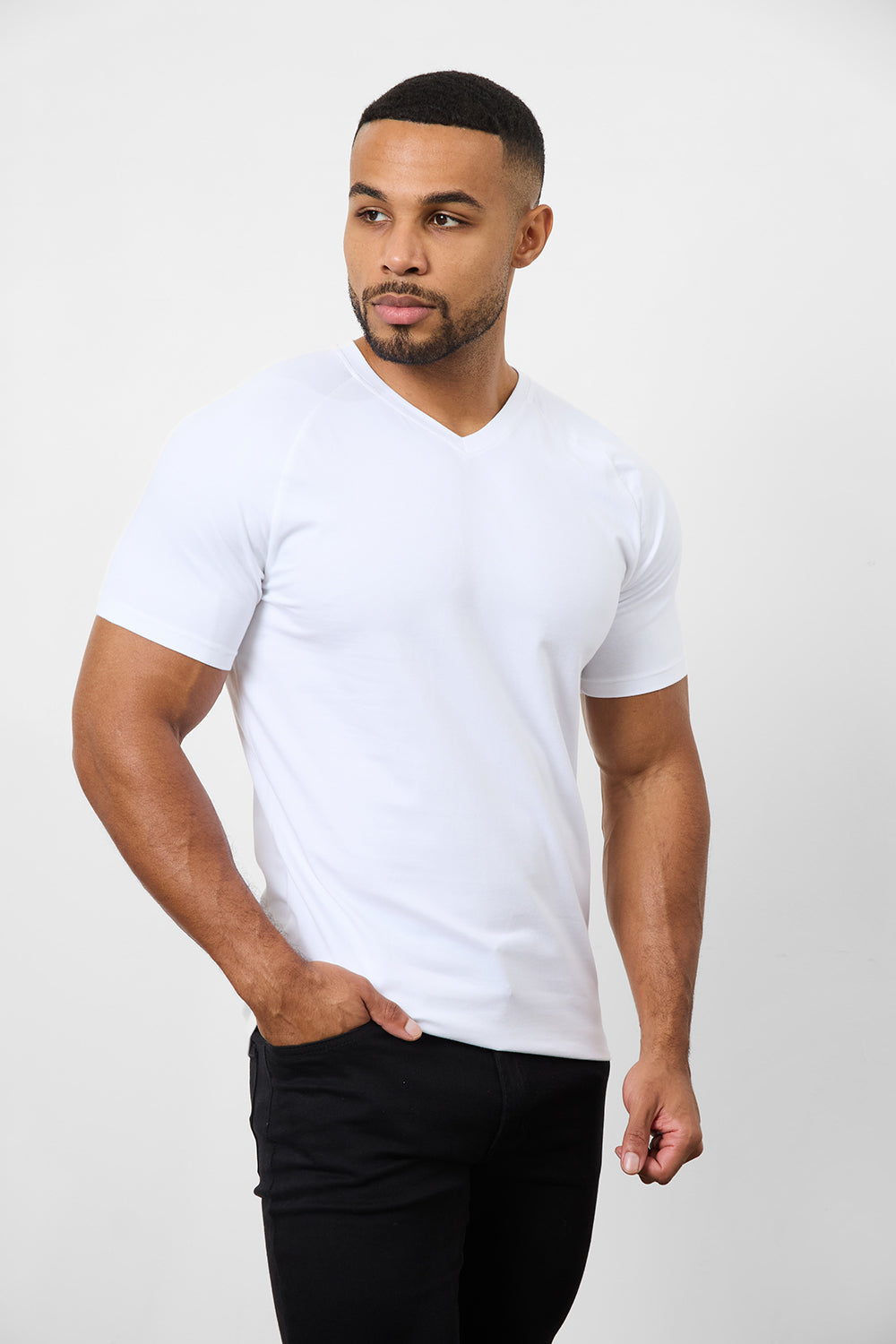 Muscle Fit Favourites V-Neck 3-Pack - TAILORED ATHLETE - ROW