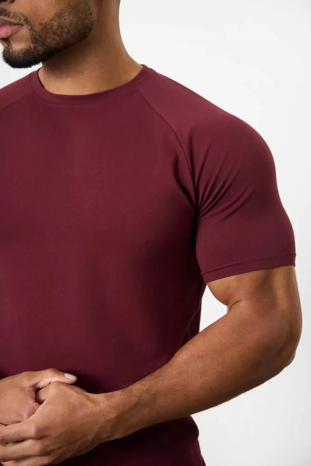 Muscle Fit T-Shirt in Burgundy - TAILORED ATHLETE - ROW