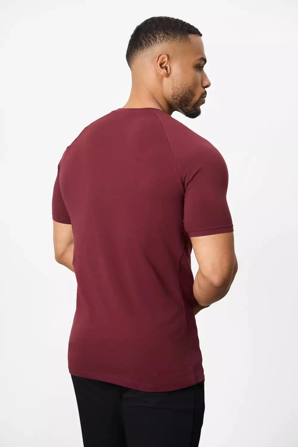 Muscle Fit T-Shirt in Burgundy - TAILORED ATHLETE - ROW